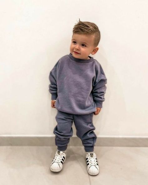 Trendy & Cute Little Boy Haircuts - Top Styles for Toddlers & Kids Boys First Haircut, Toddler Hairstyles Boy, Baby Haircut, Toddler Haircuts, Cool Boys Haircuts, Toddler Boy Haircuts, Baby Boy Haircuts