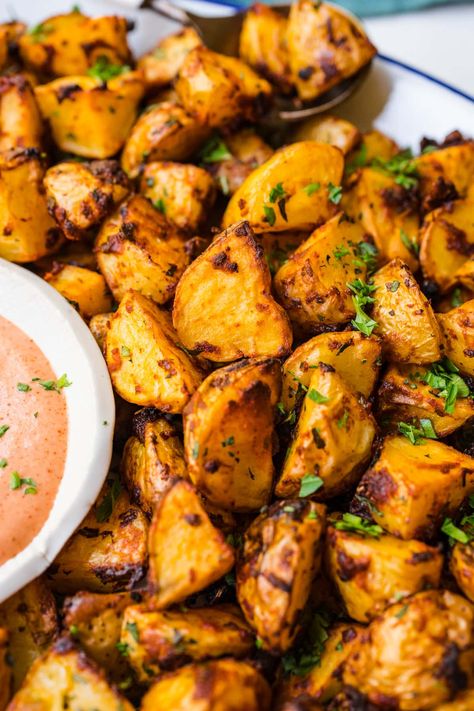 Best Roast Potatoes, Spanish Potatoes, Sweet Potato Side Dish, Crowded Kitchen, Roasted Baby Potatoes, Paprika Potatoes, Adobo Seasoning, Crispy Sweet Potato, Roasted Potato Recipes