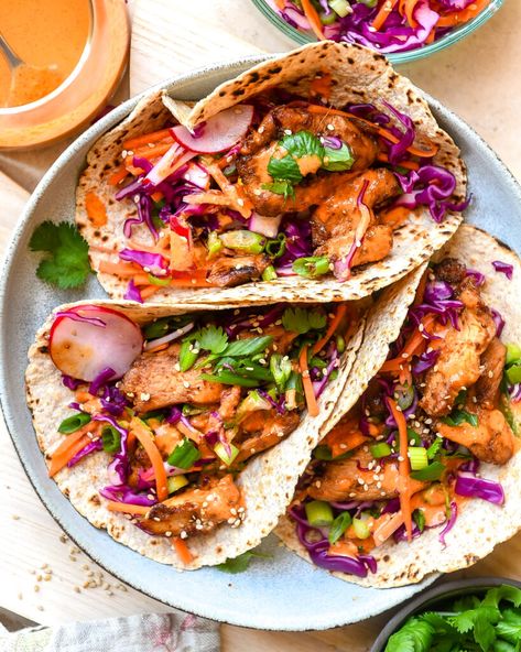 Korean Fried Chicken Tacos, Korean Tacos Chicken, Sesame Chicken Tacos, Asian Style Tacos, Korean Style Tacos, Spicy Korean Tacos, Korean Bbq Chicken Tacos, Asian Chicken Tacos With Slaw, Chicken Katsu Tacos