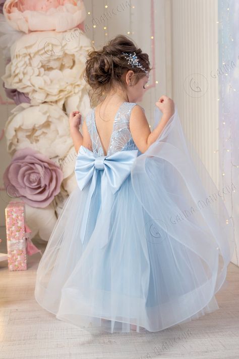 Butterfly Quince, Blue Tutu Dress, Grey Flower Girl Dress, Bridesmaid Blue, Blue Flower Girl Dress, Gray Flower Girl, Lace Top Wedding Dress, Blue Flower Girl, Baby Blue Weddings