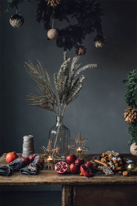 Zara Home Just Launched the Moody Holiday Editorial of Our Dreams Holiday Editorial, Moody Christmas, Collection Decor, Christmas Shoot, Dark Christmas, Personalised Christmas Decorations, Christmas Decor Inspiration, Flower Installation, Christmas Interiors