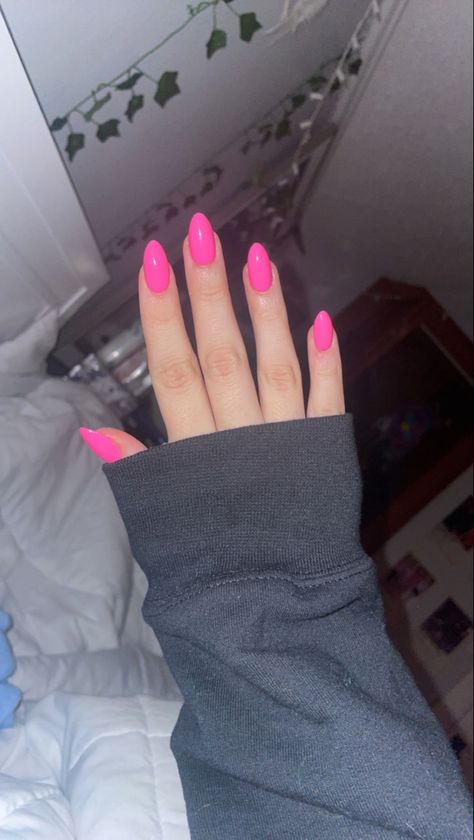 Hot Pink Nails Solid Color, Hot Pink Nails Round Shape, Summer Vacation Nails Acrylic Almond, Barbie Pink Nails Short Almond, Plain Pink Nails Almond, Neon Nails Plain, Neon Pink Birthday Nails, Bright Pink Oval Nails, Hot Pink Round Acrylic Nails