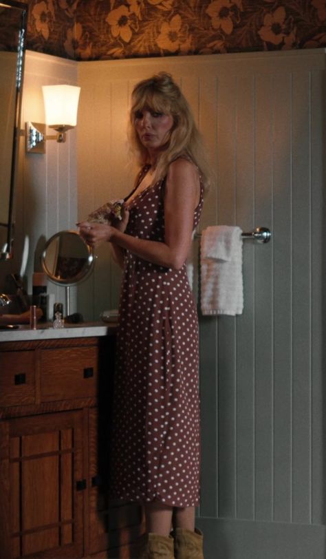 Brown Polka Dot Dress Worn by Kelly Reilly as Bethany "Beth" Dutton in Yellowstone Dots Dress Outfit, Beth Dutton Style, Yellowstone Tv Series, Yellowstone Outfits, Brown Polka Dot Dress, Kelly Reilly, Beth Dutton, 30s Fashion, Brown Polka Dots