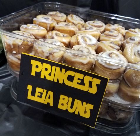 Princess Leia Birthday Party, Princess Leia Birthday, Princess Leia Party, Disneybound Princess, Leia Tattoo, Princess Leia Tattoo, Leia Hair, Star Wars Snacks, Star Wars Party Food