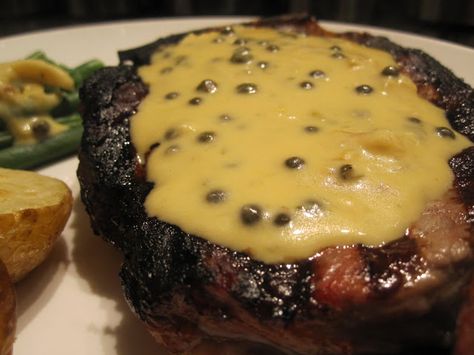 Butter Spread Recipes, Peppercorn Cream Sauce, Sauces For Steak, Peppercorn Sauce For Steak, Green Peppercorn Sauce, Au Poivre Sauce, Peppercorn Sauce Recipe, Skillet Recipes Dinner, Creamy Peppercorn Sauce