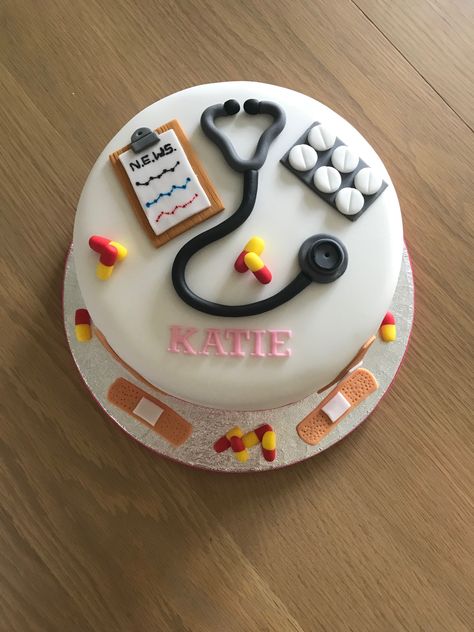 Doctor Cakes Ideas, Lpn Cake Ideas, Cake Ideas For Doctors, Medical Cake Ideas Doctors, Doctor Cake Ideas, Doctor Cake Design, Doctor Theme Cake, Doctor Birthday Cake, Dr Cake