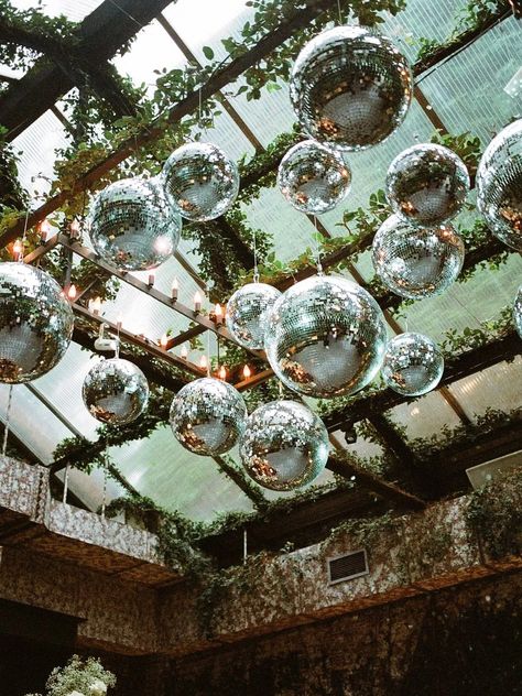 Disco Ball Wedding Decor Dance Floors, Discoball Dance Floor Wedding, Wedding Chandelier Ideas Ceiling Decor, Modern Disco Wedding Theme, Disco Forest Wedding, Disco Dance Floor Wedding, Wedding Decor Disco Ball, Wedding Dance Floor Aesthetic, Disco Ball Garden Party