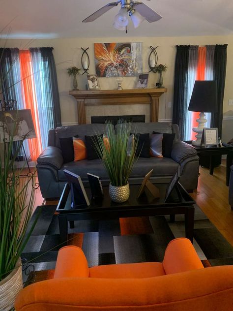 Liv8ng Room Decor Ideas, Orange And Black Living Room Decor, Gray And Orange Living Room Ideas, Orange Living Room Decor Ideas, Orange Living Room Decor, Living Room Set Ideas, Living Room Decor Orange, Red Living Room Decor, Orange Living Room