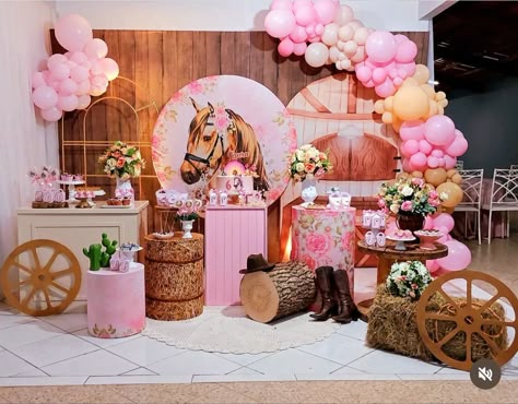 Spirit Birthday Party Ideas, Rodeo Baby Shower, Farm Theme Birthday, Pony Birthday Party, Horse Birthday Parties, Baby Birthday Decorations, Cowboy Birthday Party, Horse Party, Unisex Baby Shower