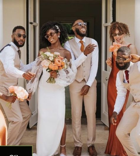 Wedding Themes Brown, Suits For The Groom, Tan Groomsmen, Brown Wedding Themes, Orange Wedding Themes, Orange Wedding Colors, Rusting Wedding, Burnt Orange Weddings, Tan Wedding