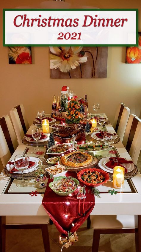 Christmas Dinner 2021 Christmas Dinner Serving Ideas, Christmas Dinner Tablescapes, Christmas Roast Duck, Christmas Buffet Table, Dinner Table Set Up, Christmas Dinner Table Settings, Colorful Carrots, Christmas Buffet, Thanksgiving Napkins