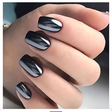 Charcoal Grey Chrome Nails, Black Chrome Gel Nails, Black And Silver Chrome Nails Designs, Black Crome Nails Square, Black Chrome Nails Square, Black Silver Glitter Nails, Oval Nails Chrome, Metallic Nails Black, Black And White Chrome Nails