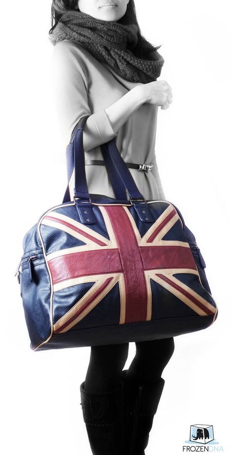 Union Jack Weekend Bag London Souvenirs, British Things, London Gifts, Leather Weekender Bag, Uk Flag, British Invasion, British Flag, Weekend Bag, London Love