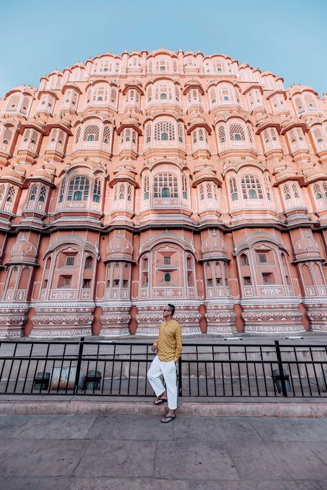 Jaipur Trip, Travel Poses, Jaipur Travel, Hawa Mahal, Group Picture Poses, India Travel Places, Travel Pose, Asthetic Picture, Group Picture