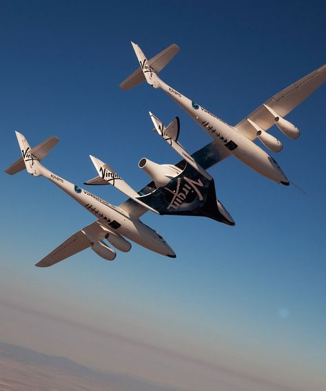 The Biggest Bird, Biggest Bird, Virgin Galactic, Amphibious Aircraft, Cool Tech Gifts, White Knight, Space Launch, Birds In The Sky, Space Nasa