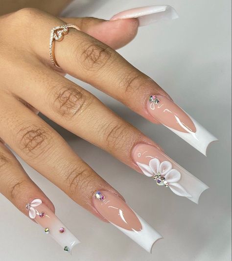 Quinceanera Nails, Papillon Rose, Easy Nails, French Acrylic Nails, Her Nails, Long Acrylic Nails Coffin, Acrylic Nails Coffin Pink, Unique Acrylic Nails, Long Square Acrylic Nails