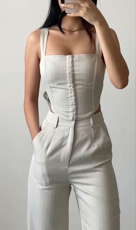 Lounge Wear Stylish, Aesthetic Closet, Women Fashion Ideas, Corset Fashion Outfits, Closet Clothing, Capsule Closet, Tiktok Outfits, Corset Fashion, Elegant Dresses Classy