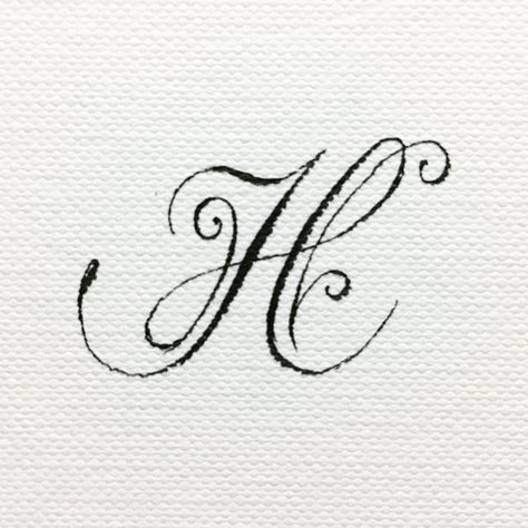 Capital H Calligraphy, Old English Cursive Letters, H Letter Aesthetic, Cursive H Tattoo, H Typography Letter, Caligraphy H, Aesthetic H Letter, H Calligraphy Letter, T Calligraphy Letter