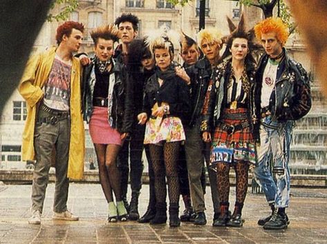 British Punk Fashion, 80s Punk Fashion, Punks 70s, 80’s Punk, Punk Mode, Punk 80s, 70s Punk, 90s Punk, British Punk