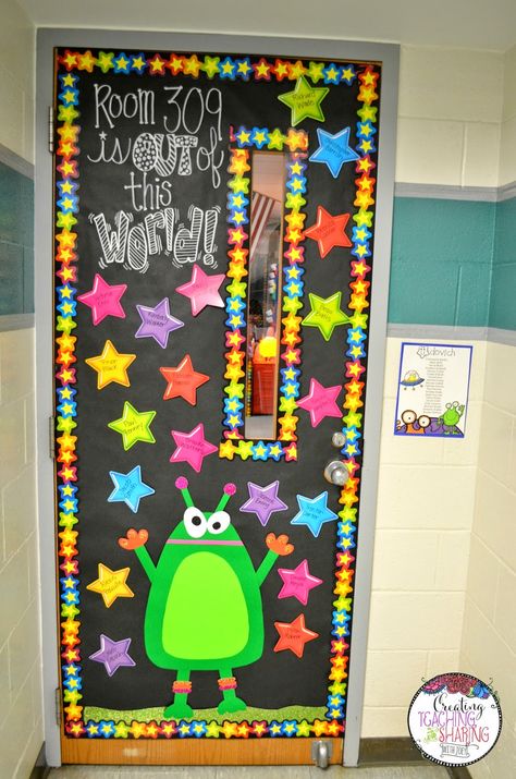 Come check out my intergalactic classroom! Also, get a closer look at our spacey doorway. :) Space Theme Classroom, अंग्रेजी व्याकरण, Decoration Creche, Stars Classroom, Space Classroom, Classroom Decor High School, Teacher Doors, School Doors, Classroom Decor Themes