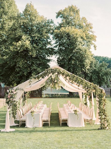 Netherlands Wedding, Dream Garden Wedding, Small Garden Wedding, Outdoor Tent Wedding, Reception Tent, Backyard Graduation Party, Outdoor Celebration, Wedding Setup, Small Backyard Wedding