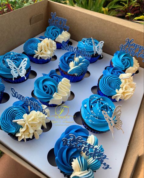 Blue Purple And White Cupcakes, Blue Birthday Cupcakes For Women, Blue Cupcake Ideas Birthday, Blue And Red Cupcakes, Red And Blue Cake Design, Blue White Cupcakes, Cupcakes Decoration Blue, Red And White Cupcakes Ideas, Royal Blue Cupcakes Ideas