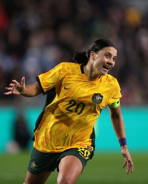 Australia Soccer Team, Sam Kerr, Female Football Player, Women's Soccer Team, Soccer Inspiration, Fifa Women's World Cup, Christian Pulisic, Soccer Poster, Women’s Soccer