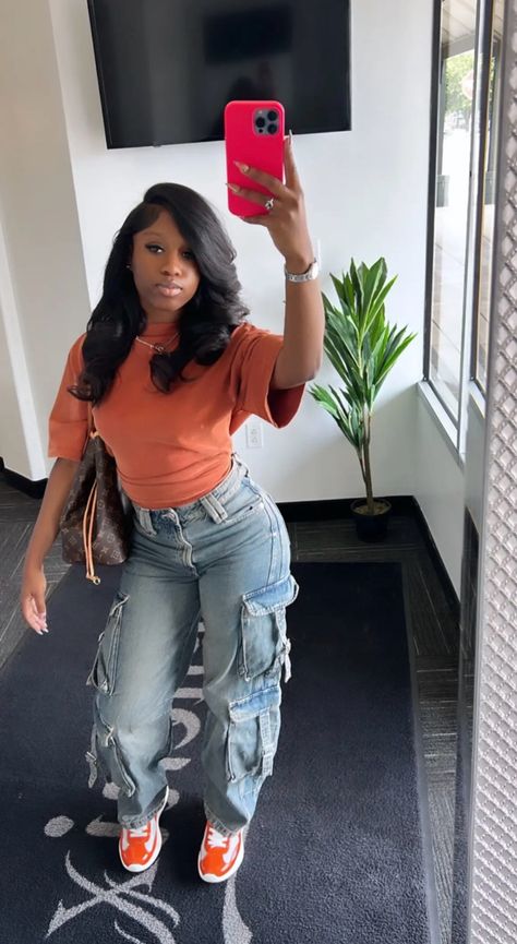 Orange Top Outfit Black Women, Baddie Outfit Black Women, Simple Outfit Ideas Black Women, Outfits For Thick Black Women, Light Pink Shoes Outfit, Fits For Black Women, Cute Simple Outfits Black Women, Birthday Dinner Outfits, Cardigan Outfit Black Women