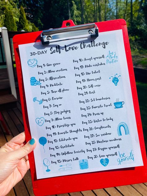 30 Day Printable, How To Self Love, Self Love Challenge, Dress Up Day, Love Challenge, Family Lifestyle, Making Mistakes, Relationship Advice, Love A