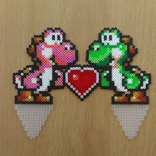 Yoshi couple Couple Perler Bead Patterns, Yoshi Perler Bead Patterns, Nintendo Perler, Perler Ideas, Hamma Beads, Hama Bead, Bead Board, Beads Designs, Bead Sprite