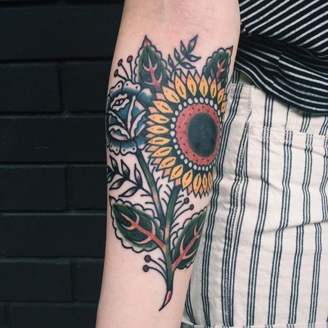 “Sunflower with a little cover up on Iida, all the way from Finland!! Thanks so much! It was a pleasure to tattoo you ✨” American Traditional Sunflower Tattoo Black, Dark Sunflower Tattoo Cover Up, Sunflower Trad Tattoo, Ally Tattoo, Sunflower Tattoo Large, Sunflowers Tattoos, Swords Tattoo, Trippy Sunflower Tattoo, Sunflower Tattoo Thigh