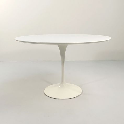 Eero Saarinen Tulip Table, Tulip Coffee Table, Saarinen Tulip Table, Saarinen Dining Table, Saarinen Table, Tulip Dining Table, Vintage Dining Table, Tulip Table, Eero Saarinen