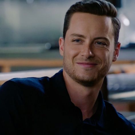 Chicago Movie, Jesse Lee Soffer, Grey's Anatomy Doctors, Make Me Feel Better, Lee Taylor, Jesse Lee, Jay Halstead, Chicago Family, Chicago Shows