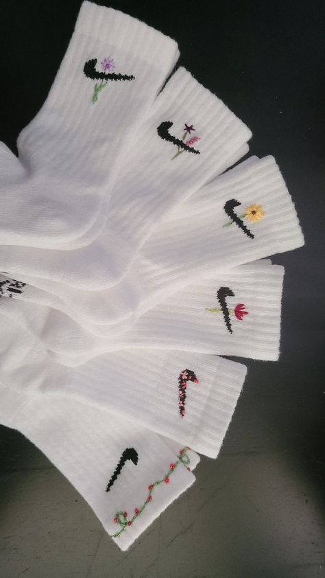 Embroidered Socks Nike, How To Embroider Socks, Nike Sock Embroidery Ideas, Wishlist Inspo Aesthetic, Embroidery Nike Socks, Nike Sock Embroidery, Embroidered Nike Socks, Embroidered Socks Diy, Nike Socks Embroidery