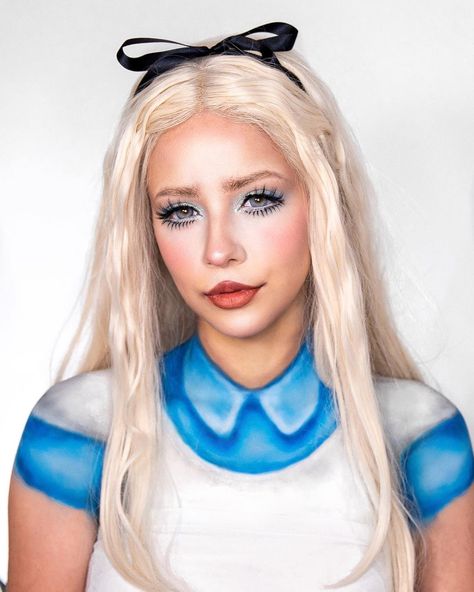 Cosplay (@charlotteroberts) Alice Makeup Ideas, Alice In Wonderland Makeup Alice, Alice In Wonderland Alice Makeup, Alice Makeup Wonderland, Alice And Wonderland Makeup, Alice In Wonderland Hairstyles, Alice In Wonderland Inspired Makeup, Alice In Wonderland Makeup Ideas, Alice In Wonderland Halloween Makeup