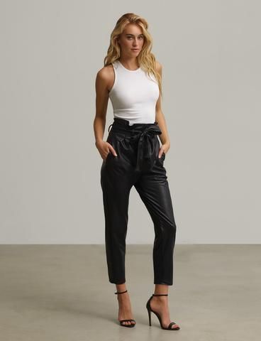 Paperbag Hose, Paper Bag Waist Pants, Leather Pants Outfit, Paperbag Pants, Black High Waist, Waist Pants, Comfy Casual, Tie Belt, Pants Outfit