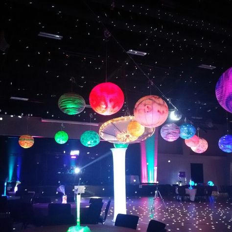 Galaxy Prom Decorations, Space Theme Pool Party, Outer Space Dance Theme, Galaxy Party Decorations Diy Space Theme, Galaxy Theme Prom, Space Theme Dance Decorations, Outer Space Decoration, Galaxy Prom Theme, Space Themed Cafe