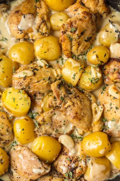 40 Garlic Chicken Recipes, Garlic Cloves Recipes, Potatoes With Cream Sauce, Clove Recipes, Cream Sauce Chicken, Garlic Chicken Crockpot, 40 Clove Garlic Chicken, Best Chicken Recipe, Heart Healthy Recipes Easy