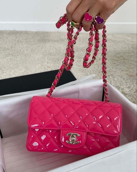 LunasAngel♡ Rich Rich, Luxury Bags Collection, Fashion Influencer, Girly Bags, Pink Chanel, Pink Vibes, Fancy Bags, Luxury Purses, Girly Accessories