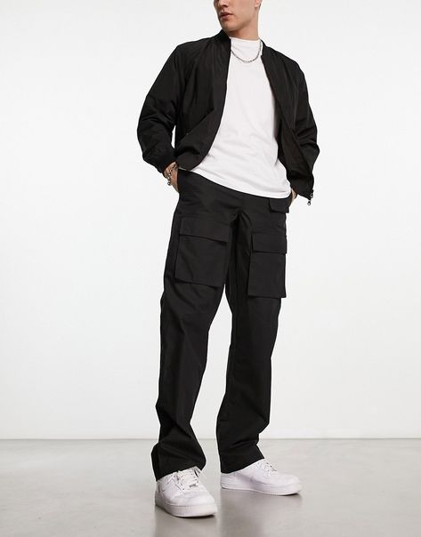 Trousers & Chinos by ASOS DESIGN Down-low looks Regular rise Belt loops Functional pockets Relaxed fit