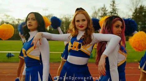 Riverdale Veronica Lodge Fashion, Riverdale Netflix, Betty And Jughead, Dog Day Afternoon, Where To Buy Clothes, Black Hood, Betty Cooper, Cheryl Blossom, Cole Sprouse