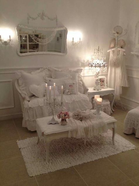 Coquette House, Romantic Home, Shabby Chic Home, Chic Home, Home Tour, Shabby Chic, Cottage, Candles, Living Room