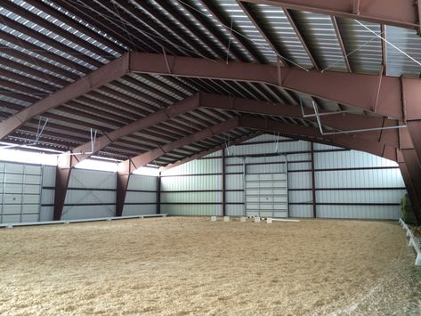 Indoor Horse Riding Arena, Covered Riding Arena, Horse Riding Arena, Equestrian Building, Horse Farm Ideas, Riding Arena, Horse Barn Ideas Stables, Horse Barn Designs, Horse Arena