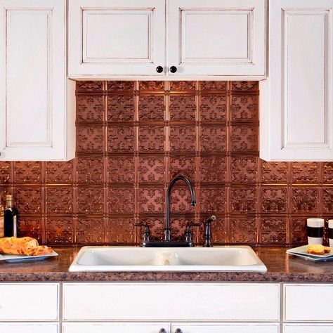 White kitchen backsplash