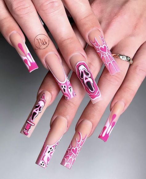 40  Cool & Crazy Halloween Nails for 2024 - ♡ July Blossom ♡ Pink Halloween Nails, Halloween Nails Ideas, Nail Halloween, Scary Nails, Horror Nails, Holloween Nails, Halloween Acrylic Nails, Cute Halloween Nails, Pointed Nails