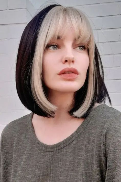 Black and Blonde Hair: 30 Ideas Every Woman Should Try Blonde Fringe, Color Block Hair, Black White Hair, Edgy Short Haircuts, Blonde Bangs, White Hair Color, Blonde Streaks, Extension Hair, Afro Textured Hair