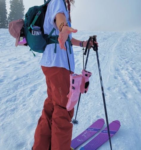 Snow Fits, Skiing Aesthetic, 2023 Mood, Ski Bunnies, Ski Bums, Photography Winter, Ski Girl, Snow Trip, Ski Season