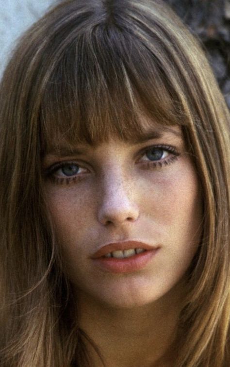 Layered Haircuts With Bangs, Paris Chic, Long Hair With Bangs, Jane Birkin, Jairzinho, Haircuts With Bangs, Dream Hair, Layered Haircuts, Hairstyles With Bangs