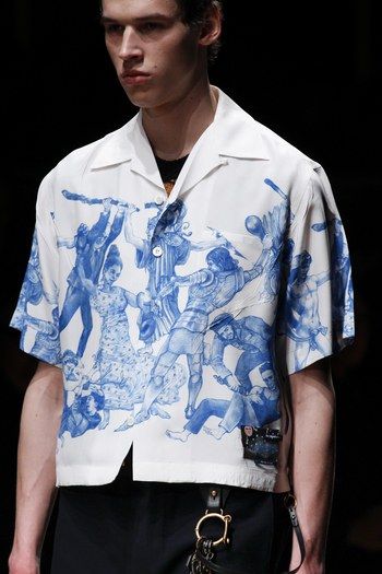 Prada Menswear, 2016 Menswear, Pola Sulam, Prada Men, Menswear Fashion Show, Menswear Fashion, Mode Inspo, 가을 패션, Prince Charming