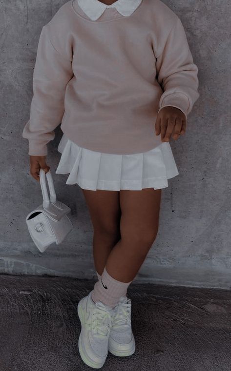 Preppy Toddler Girl Outfits, Toddler Girls Outfit Ideas, Baby Girl Aesthetic Outfit, Toddler Girl Outfits Aesthetic, Kid Girl Outfits, Aesthetic Toddler Outfits, Outfit Ideas Pastel, White Toddler Girl, Toddler Streetwear Girl